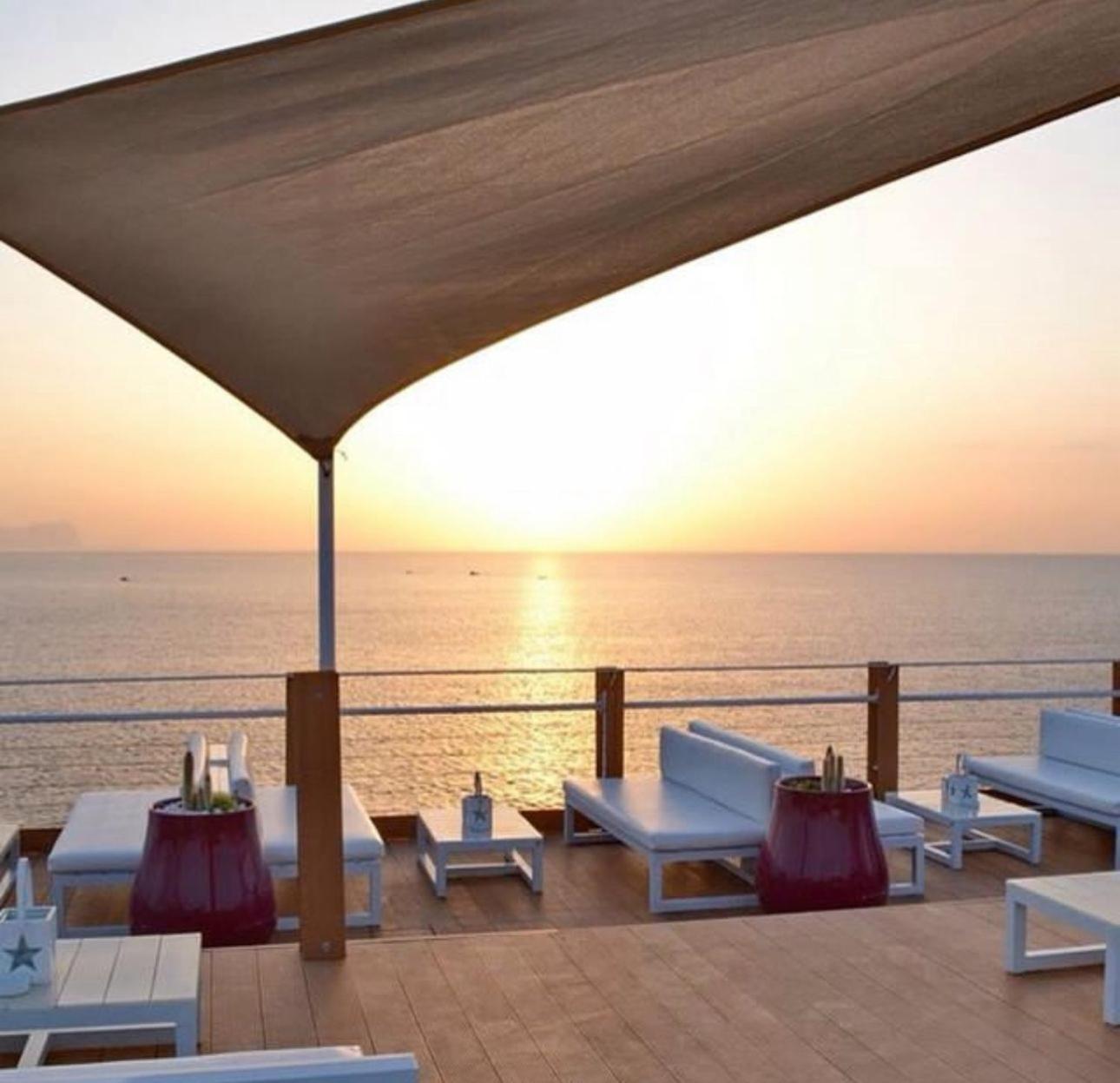 Fla' Suite Deluxe Terrasini Exteriör bild