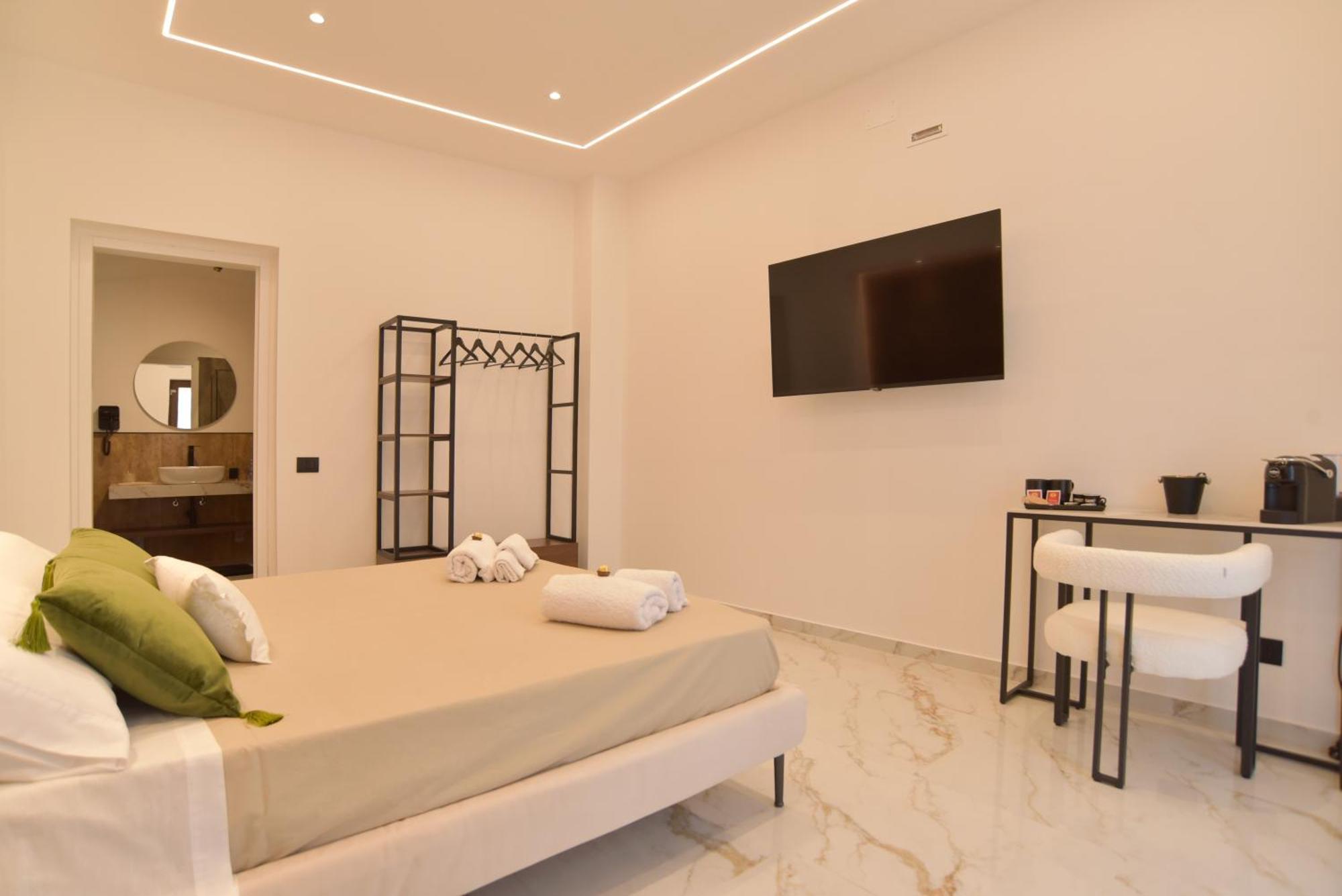 Fla' Suite Deluxe Terrasini Exteriör bild